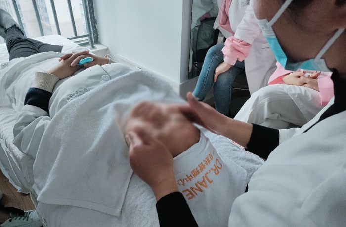 探索drjane韓國皮膚管理加盟店，了解如何打造健康美肌